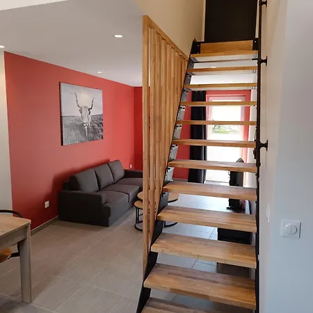 Comme A La Maison ! Matour Extérieur photo
